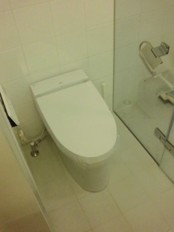 トイレ3台をLIXILのサティスにお取替え 港区K様邸 トイレ3台をLIXILのサティスにお取替え 港区K様邸